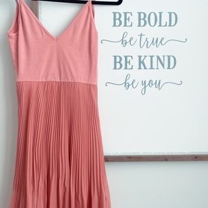 Wilfred’s XS summer dress